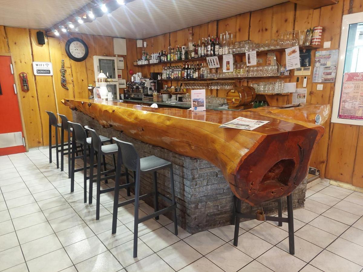 Hotel Restaurant Lancheton Saint-Julien-Mont-Denis Esterno foto